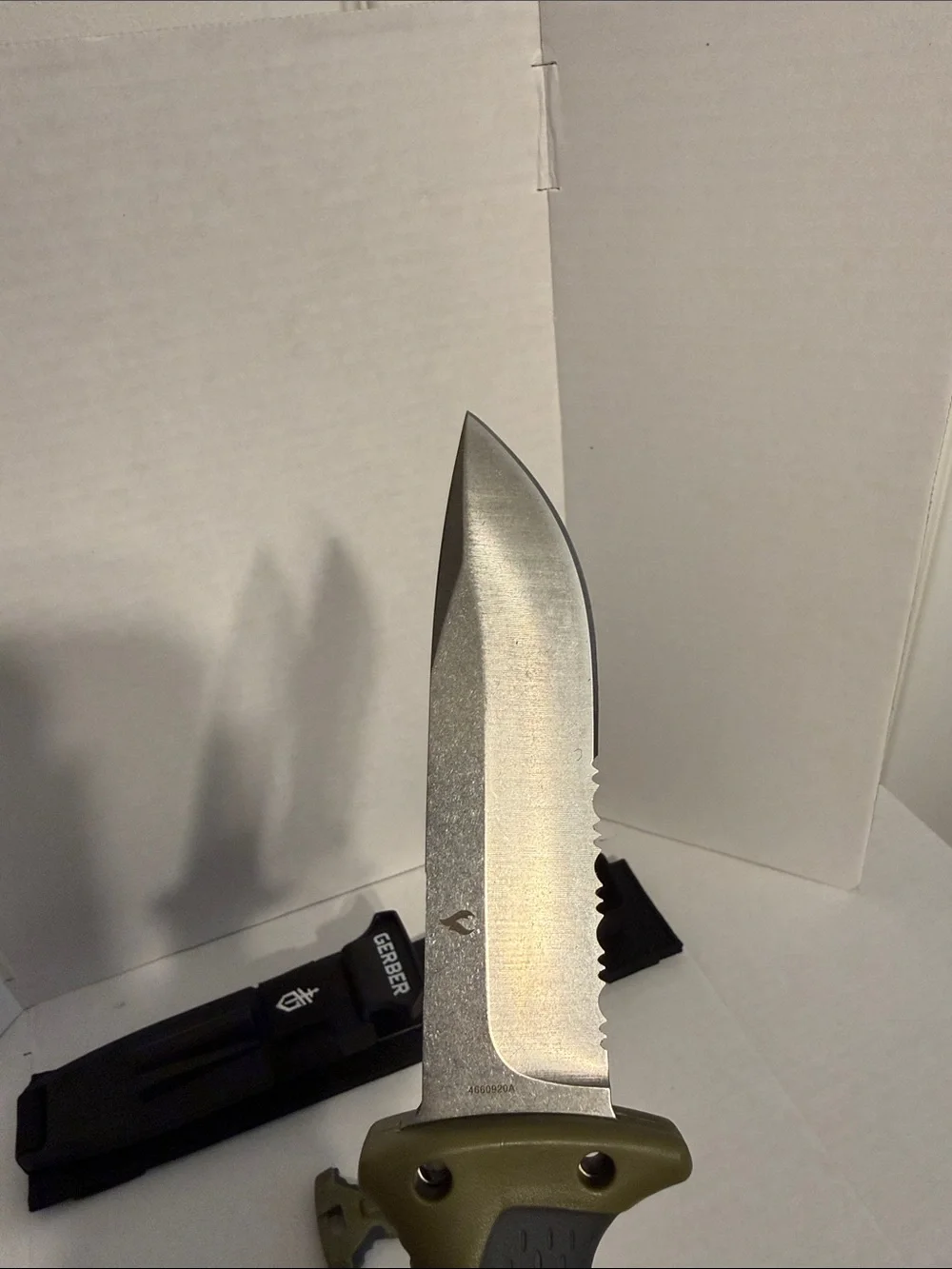Gerber ultimate survival fixed blade knife w/ sheath, knife sharpener, ferro rod